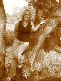 Isi ma in braun ..hehe.... jaja rakel dich ner sch�n vor meiner cam ...*feix*