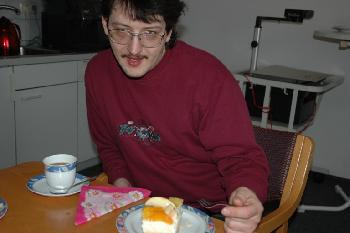 2006 M�rz Sogar beim Kuchen fuddern wird man hier geknippst