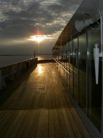 PavelTschepka: Sonnenuntergang auf der AIDA