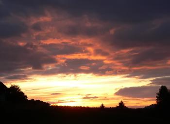Der Himmel brennt