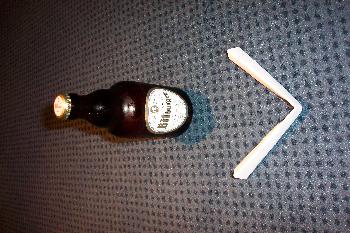 Bierflasche mit DIN A4-Blatt �ffnen Teil 2