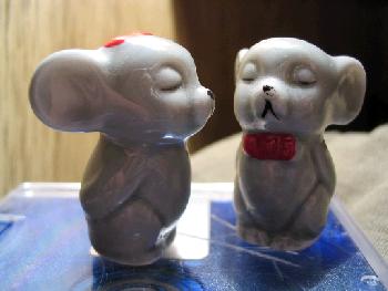 Man glaubt gar nicht, wieviel Gem�tszust�nde man mit zwei Keramikm�usen darstellen kann ;-)