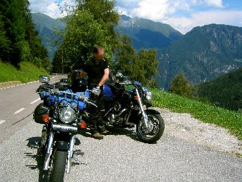 theguenni: Alpenpa� Penser Joch ... mit dem Moped auf dem Weg nach Italien