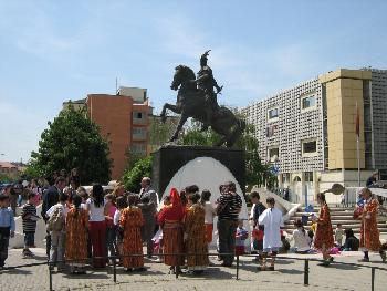 Sk�nderbeu in Prishtin� 1 (siehe auch Kommentar Sk�nderbeu in Prishtin� 2)