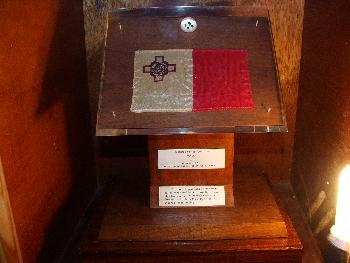 Mondgestein und Flagge, Folkloremuseum Victoria