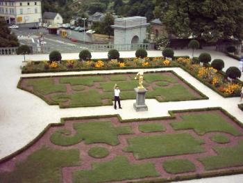 Weilburg Schlosspark, die Witzfigur da unten bin ich