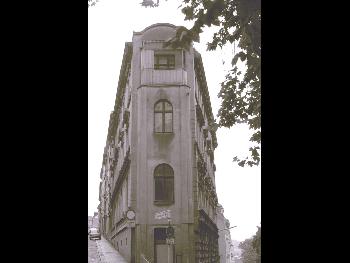Schmales Haus