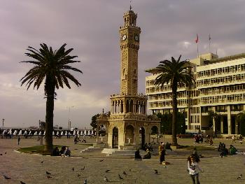 Saat Kulesi (Uhr-Turm), das Wahrzeichen Izmirs