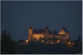 Die Coburg bei Nacht