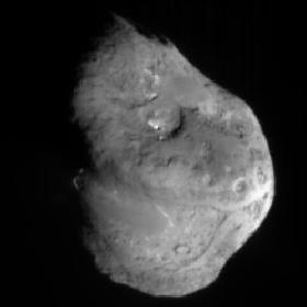 Deep Impact Mission - Komet Tempel 1 kurz vor dem Aufschlag des Impactors