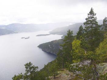 Kein Fjord, sondern wirklich ein See: Fyresvatnet
